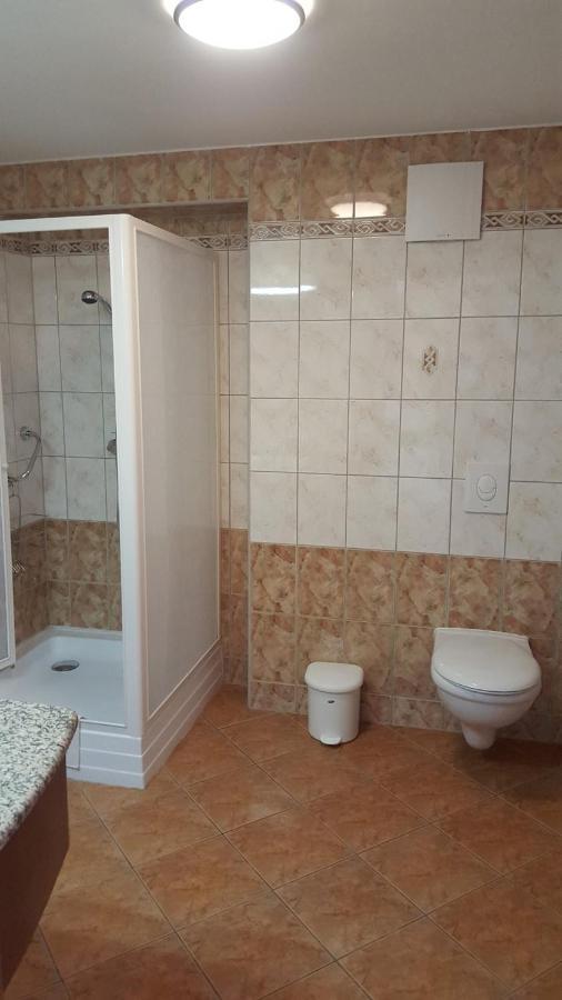 Bed and Breakfast Fonix Wellness *** 1 A Epulet Хевиз Экстерьер фото