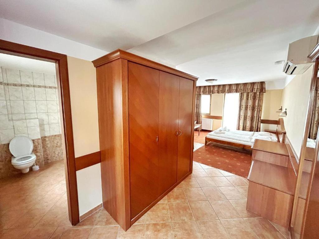 Bed and Breakfast Fonix Wellness *** 1 A Epulet Хевиз Экстерьер фото