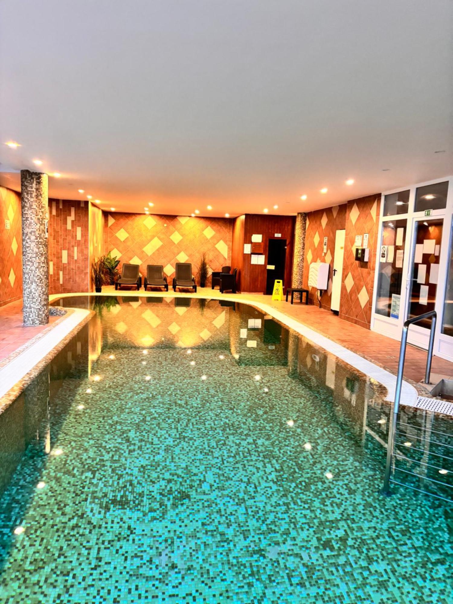 Bed and Breakfast Fonix Wellness *** 1 A Epulet Хевиз Экстерьер фото